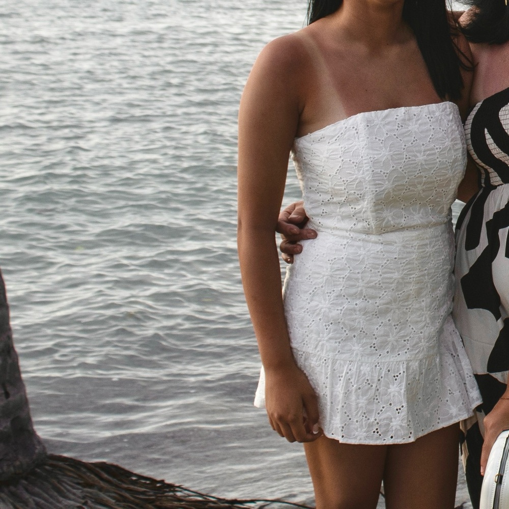 Elegant White Lace Shorts Strapless Dress